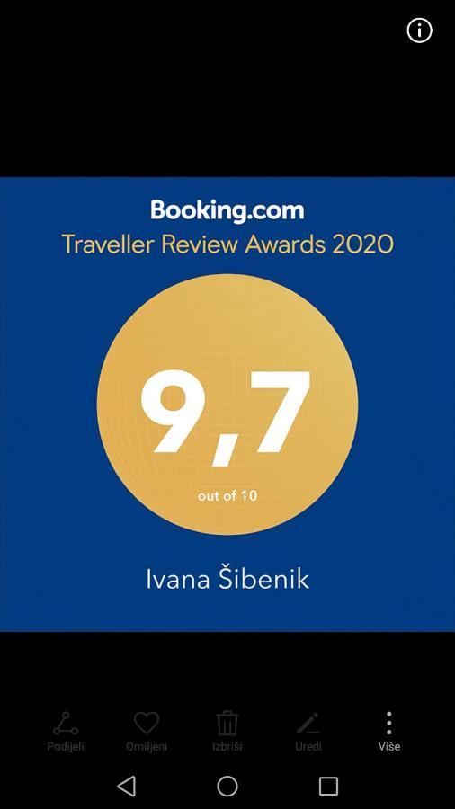 Ivana שיבניק מראה חיצוני תמונה